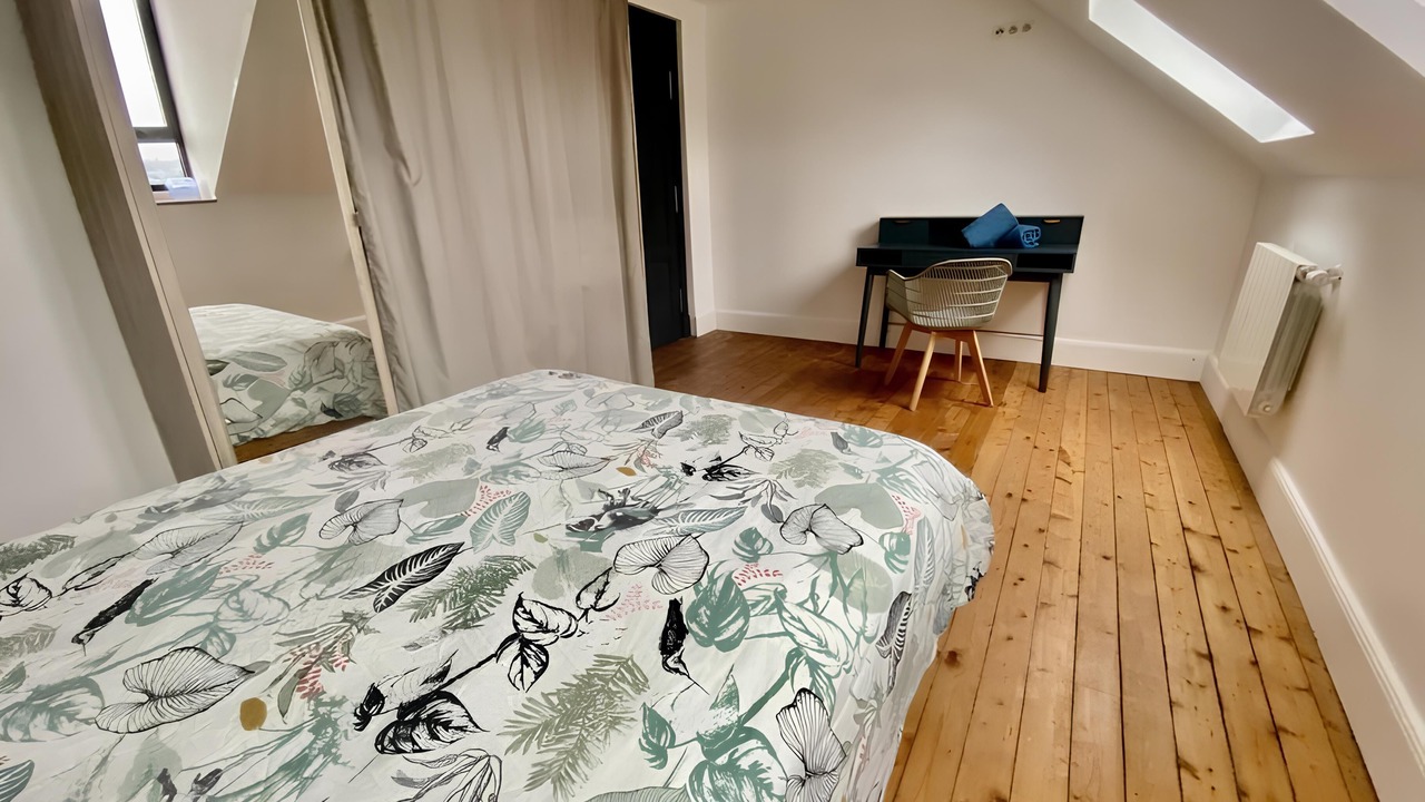 Photo of Bedroom in Quartier Saint-Clement - Jardin des Plantes