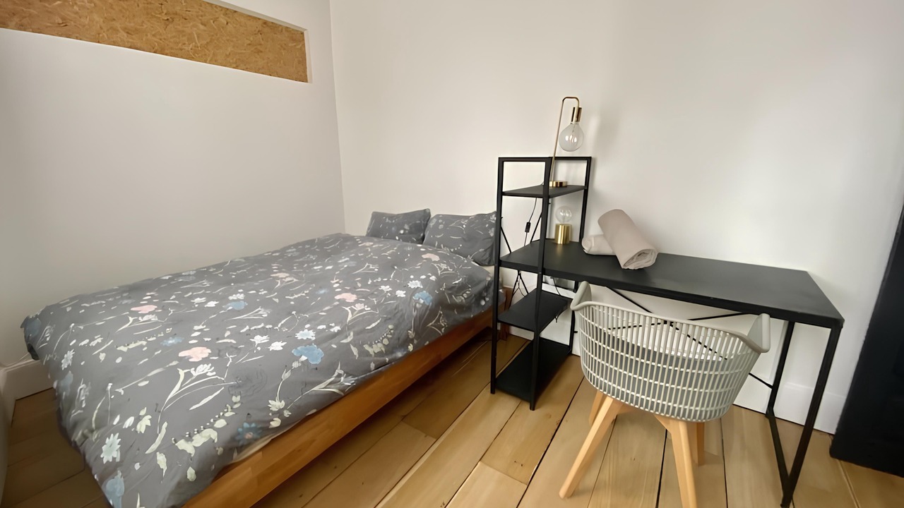 Photo of Bedroom in Quartier Saint-Clement - Jardin des Plantes