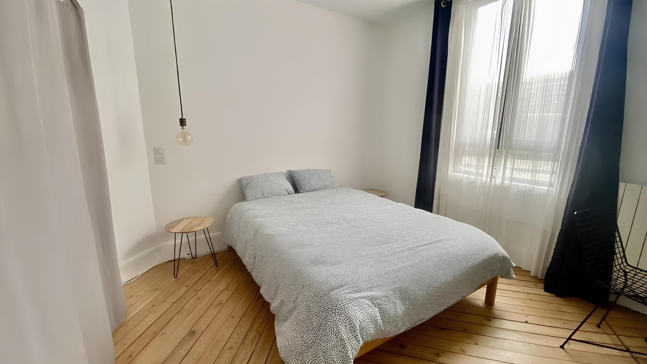 Photo of Bedroom in Quartier Saint-Clement - Jardin des Plantes