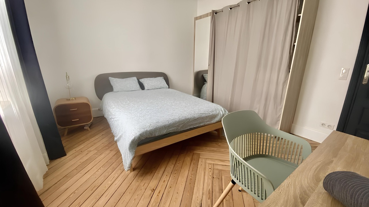 Photo of Bedroom in Quartier Saint-Clement - Jardin des Plantes