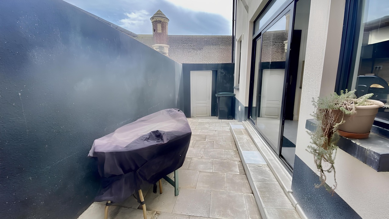 Photo of Patio Balcony in Quartier Saint-Clement - Jardin des Plantes
