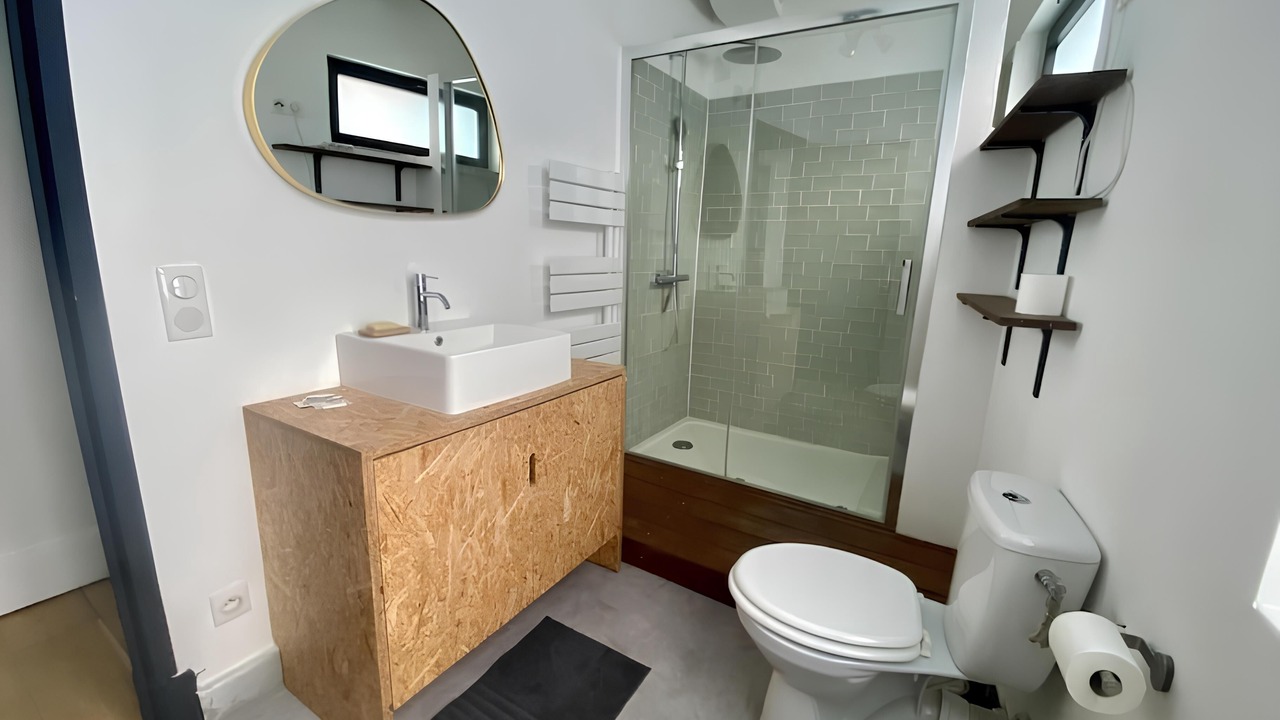 Photo of Bathroom in Quartier Saint-Clement - Jardin des Plantes