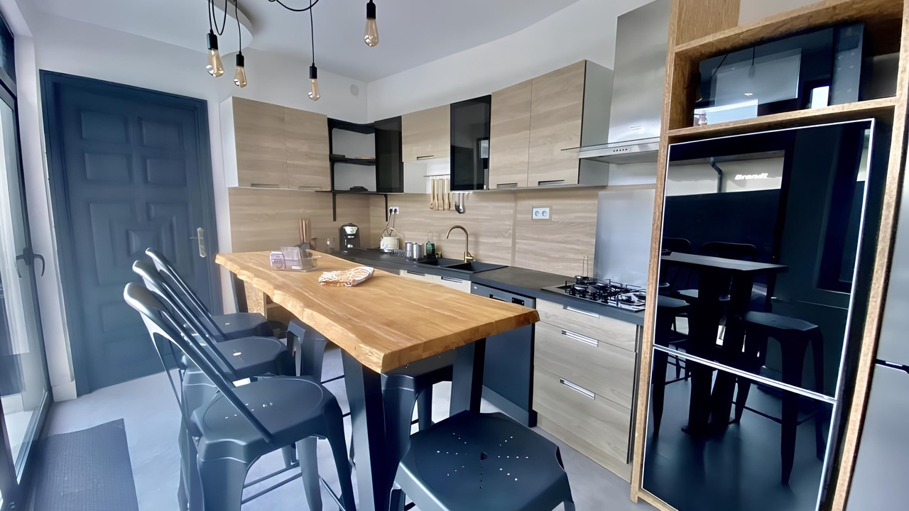 Photo of Kitchen in Quartier Saint-Clement - Jardin des Plantes