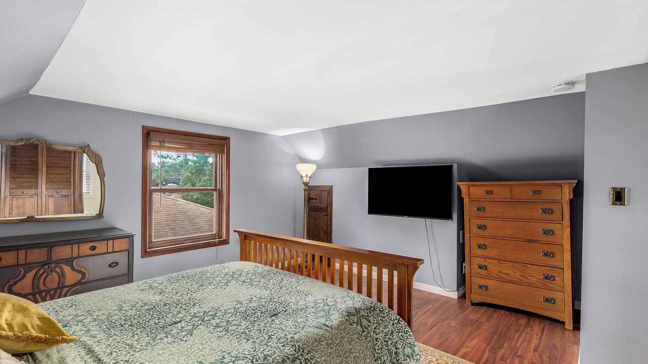 Photo of Bedroom in Hazel Park
