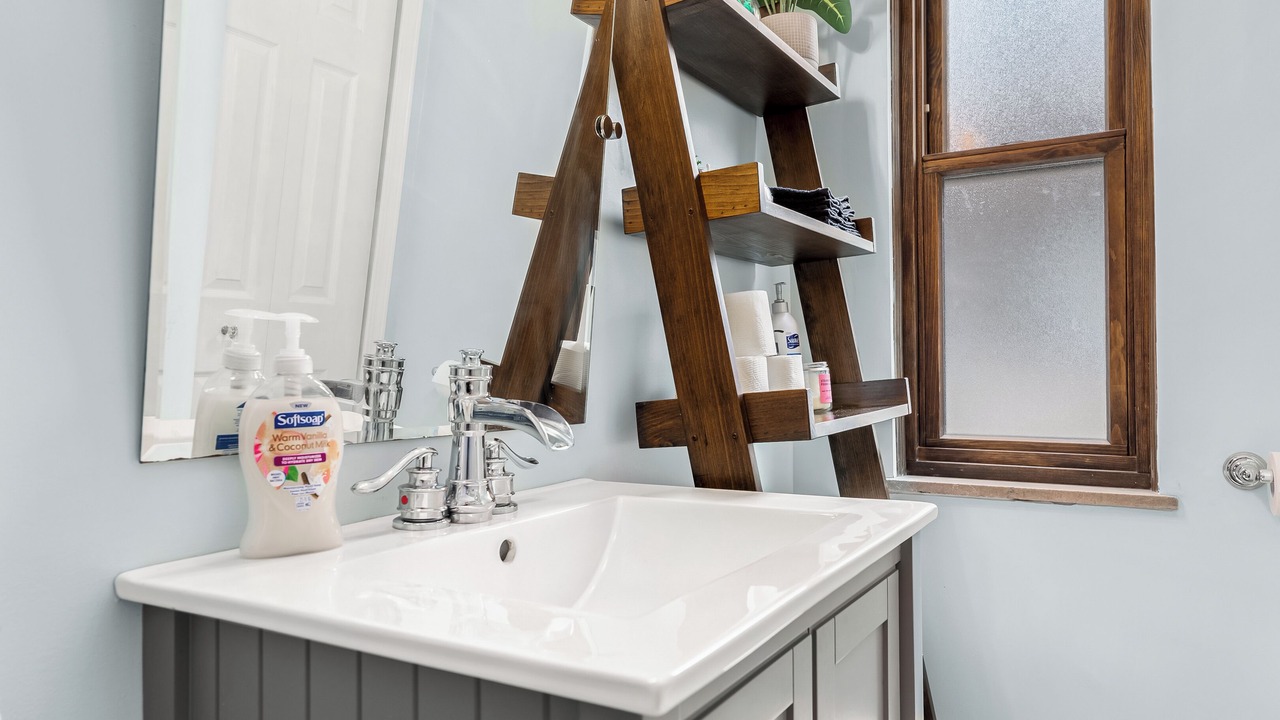 Photo of Bathroom in Hazel Park