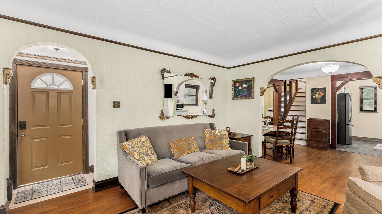 Photo of Livingroom in Hazel Park