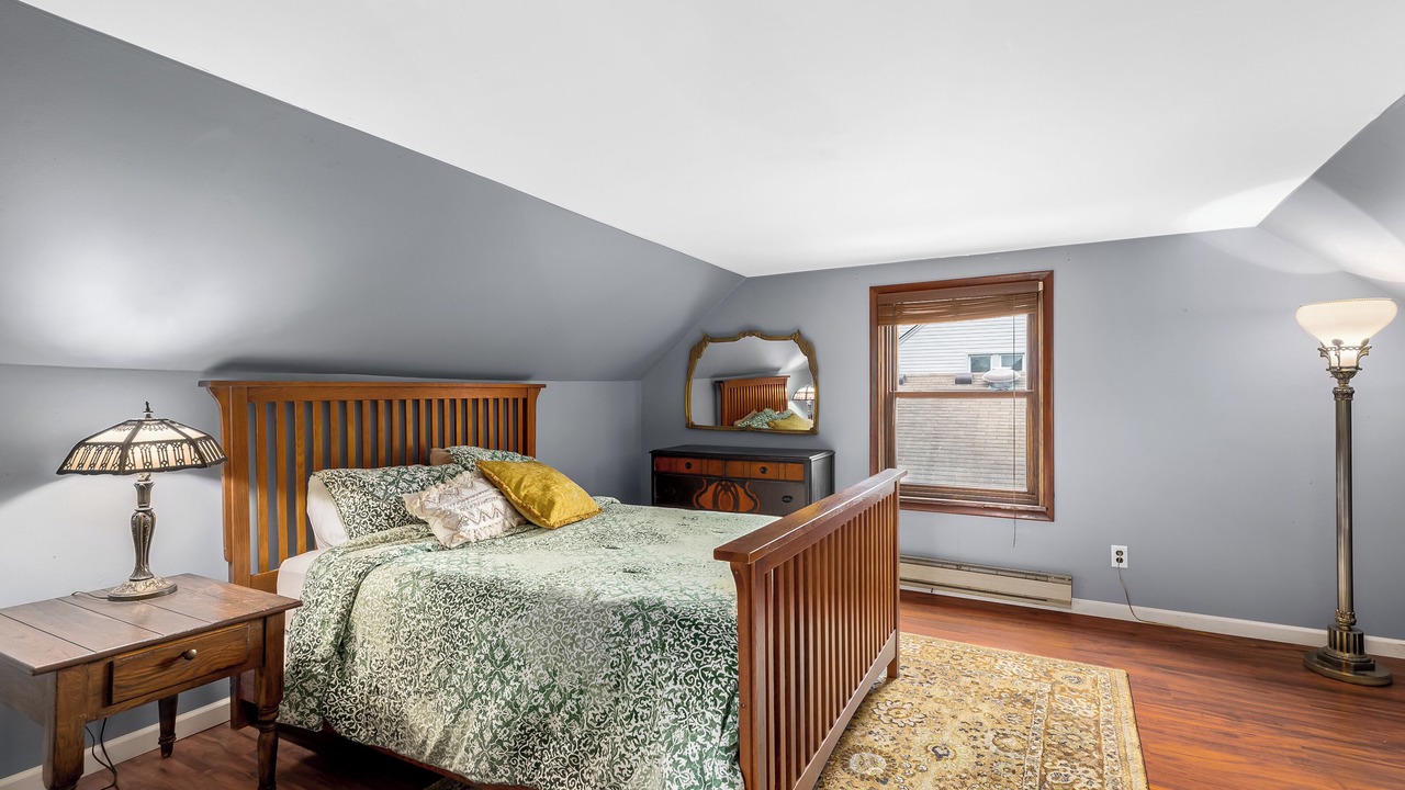 Photo of Bedroom in Hazel Park