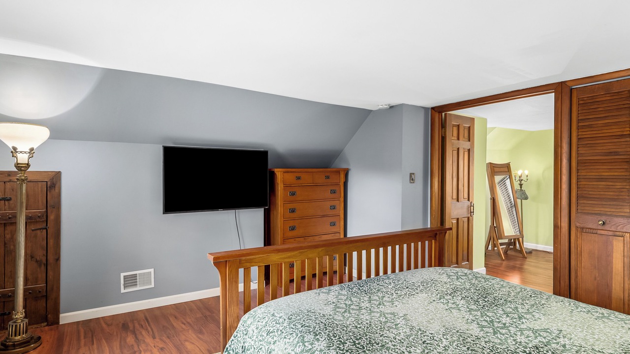 Photo of Bedroom in Hazel Park