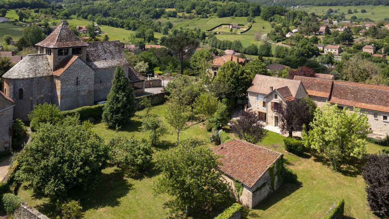 Photo of Outdoor in Saint-Jean-Lespinasse