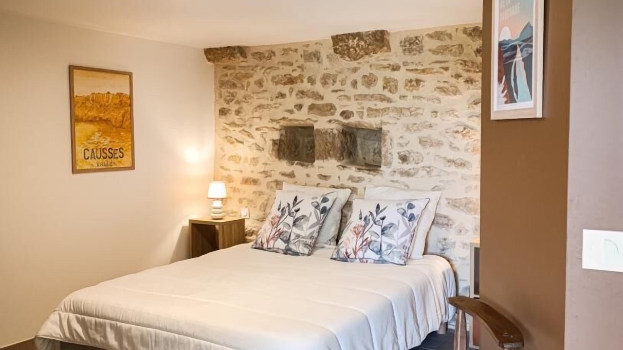 Photo of Bedroom in Saint-Jean-Lespinasse