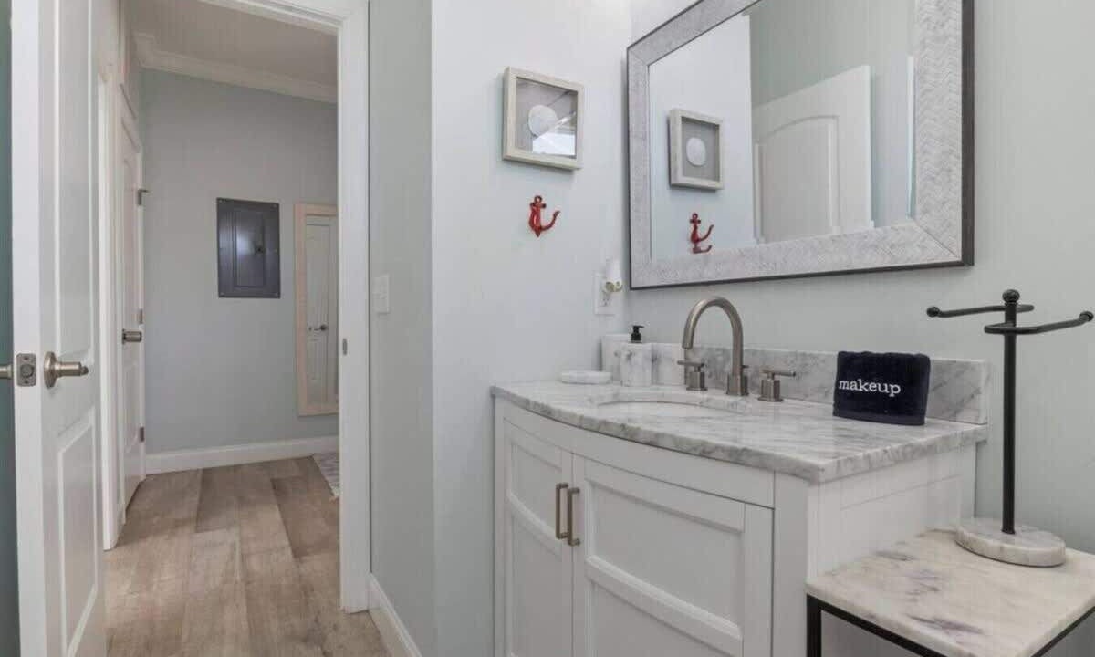 Photo of Bathroom in Wilmington Beach
