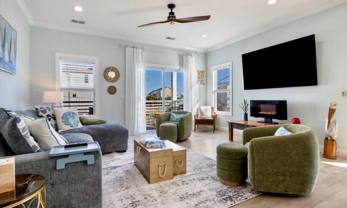 Photo of Livingroom in Wilmington Beach