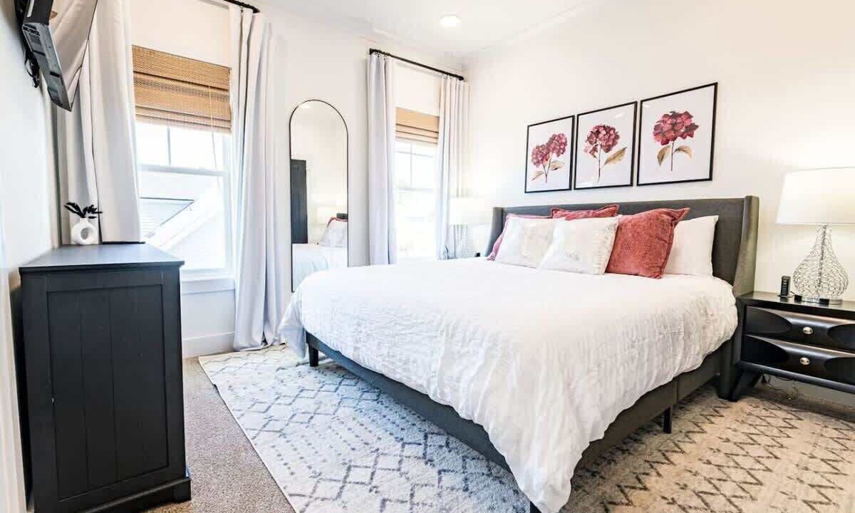 Photo of Bedroom in Apex