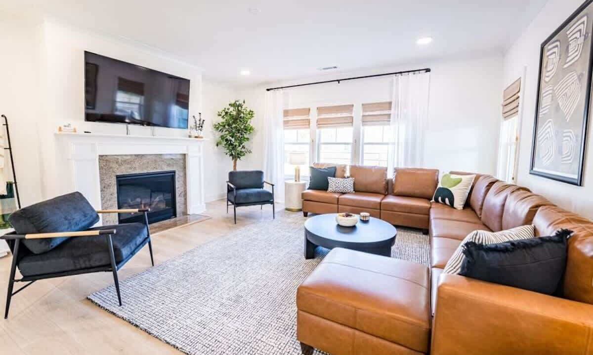 Photo of Livingroom in Apex