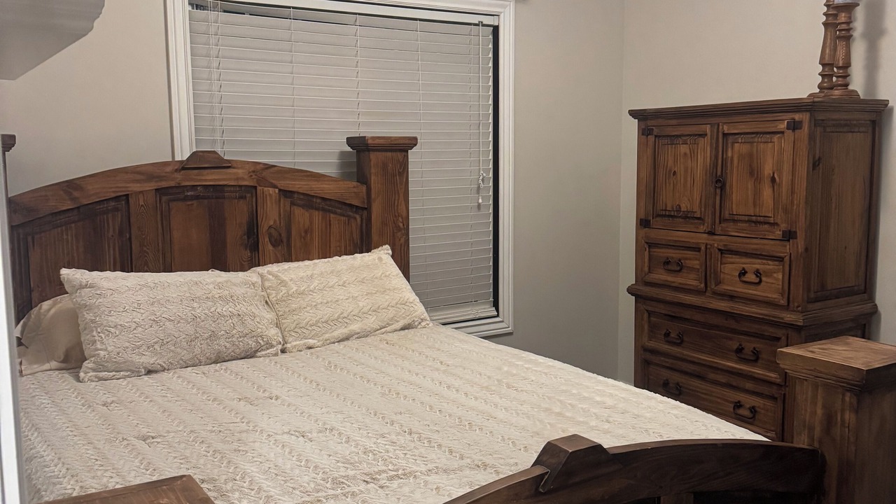 Photo of Bedroom in Salina