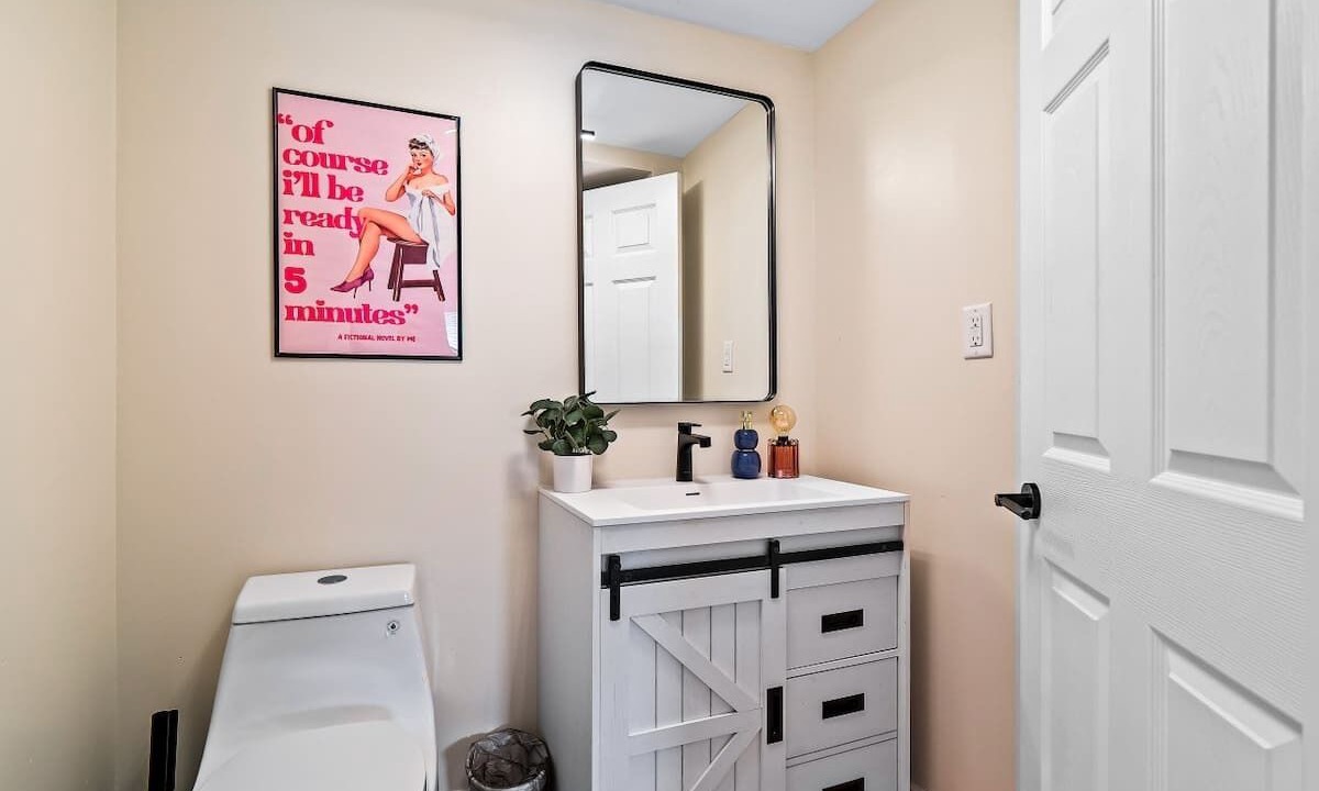 Photo of Bathroom in South Hills