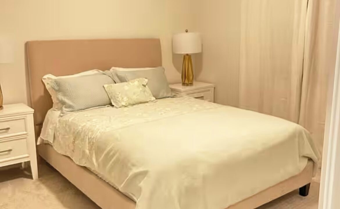 Photo of Bedroom in Naples