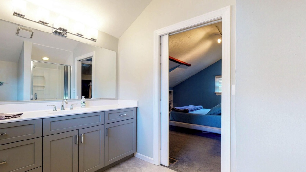 Photo of Bathroom in St. Matthews