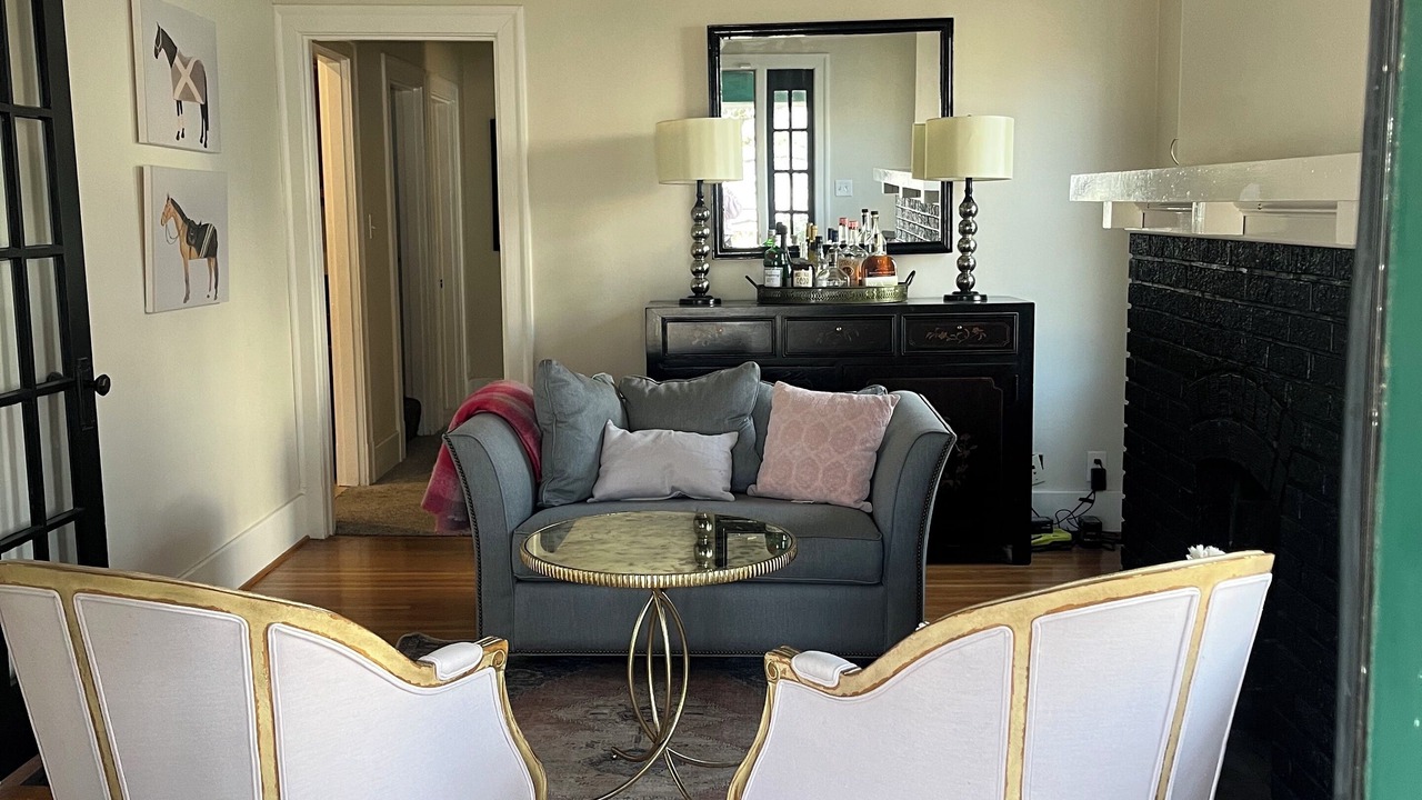 Photo of Livingroom in St. Matthews