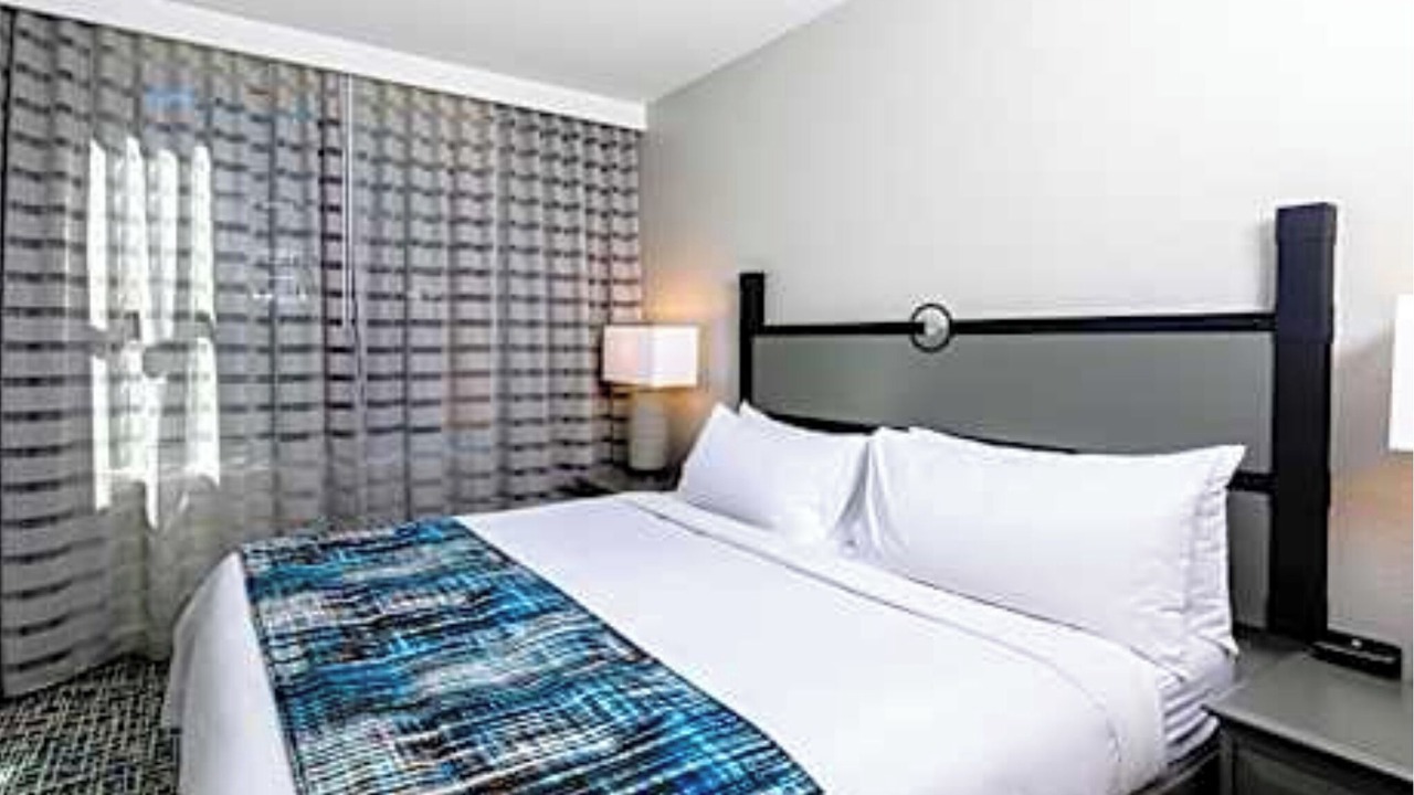 Photo of Bedroom in Lakeside Park