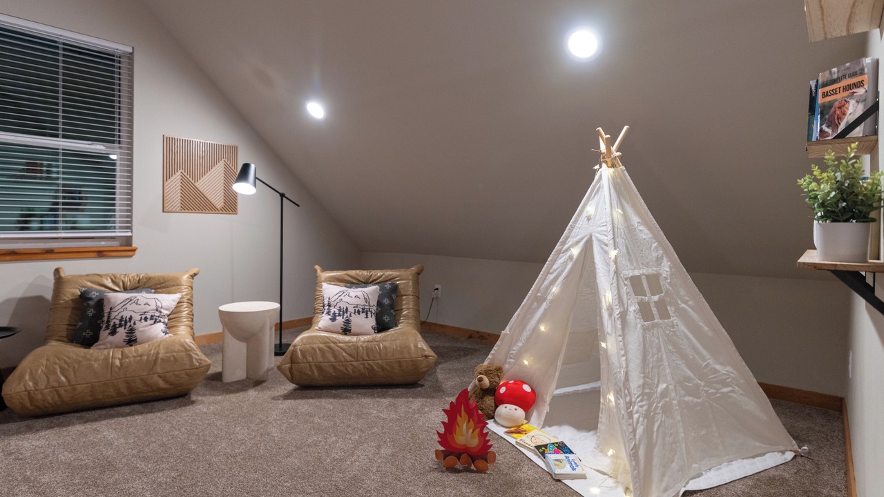 Photo of Others in Paradise Estates