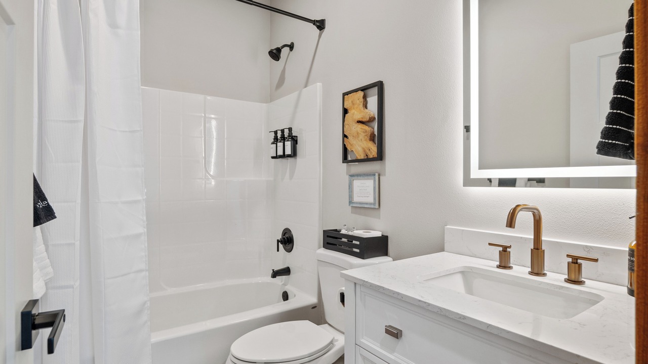 Photo of Others in Paradise Estates