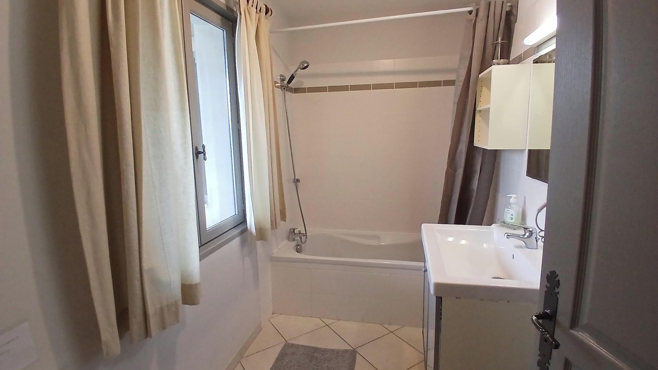 Photo of Bathroom in Chalais