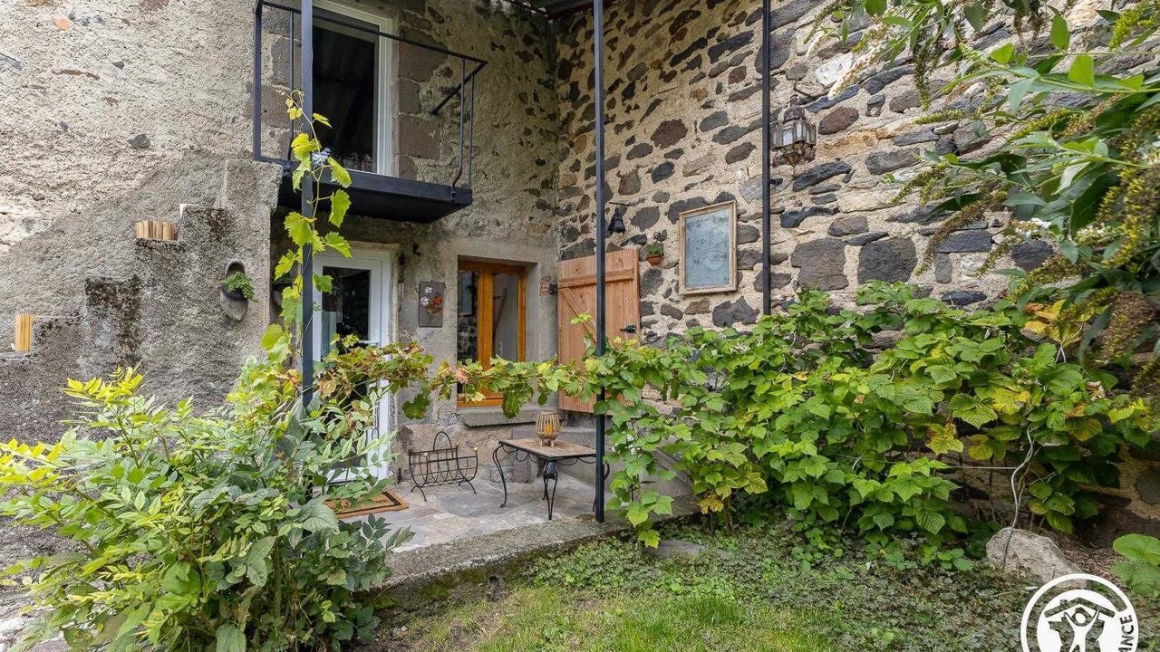 Photo of Outdoor in Saint-Floret