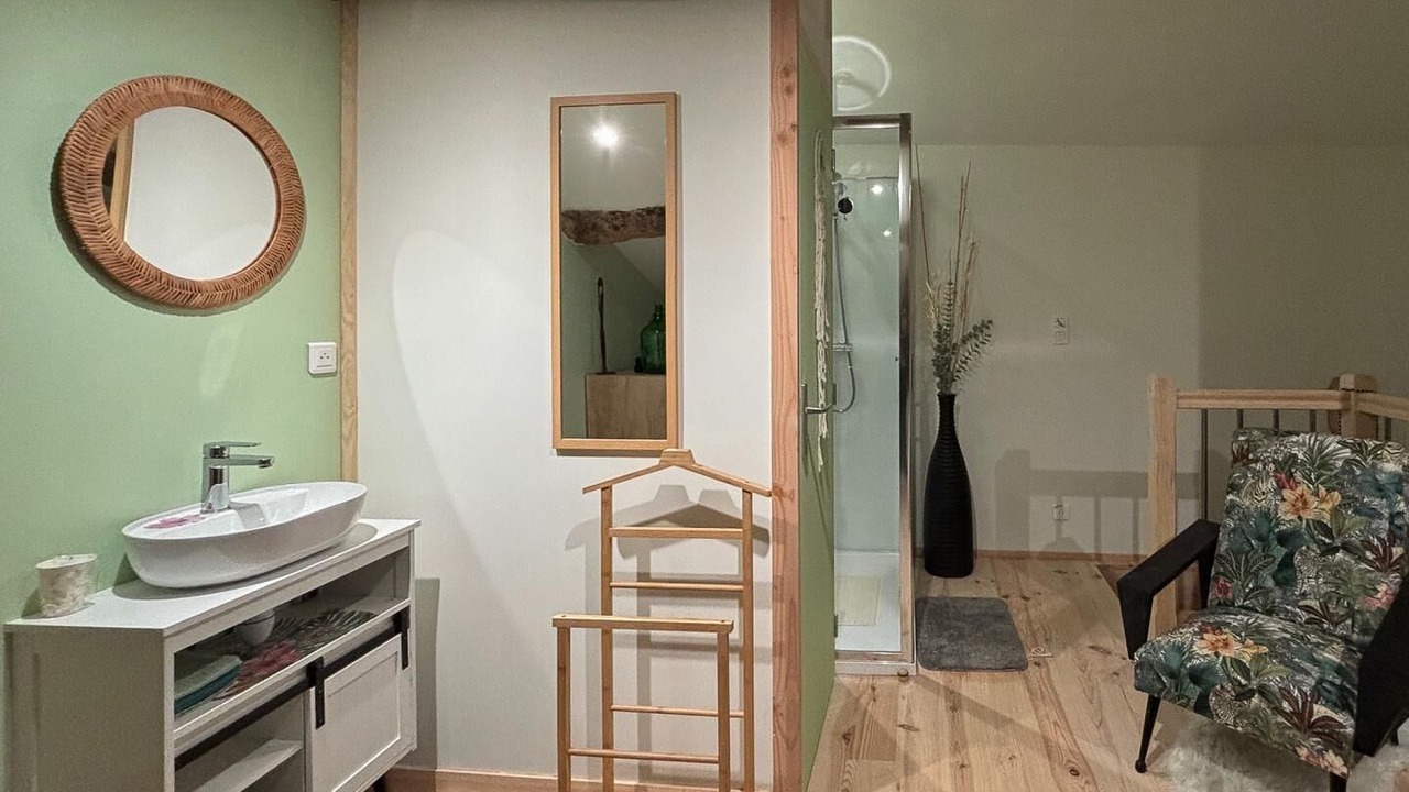 Photo of Bathroom in Saint-Floret