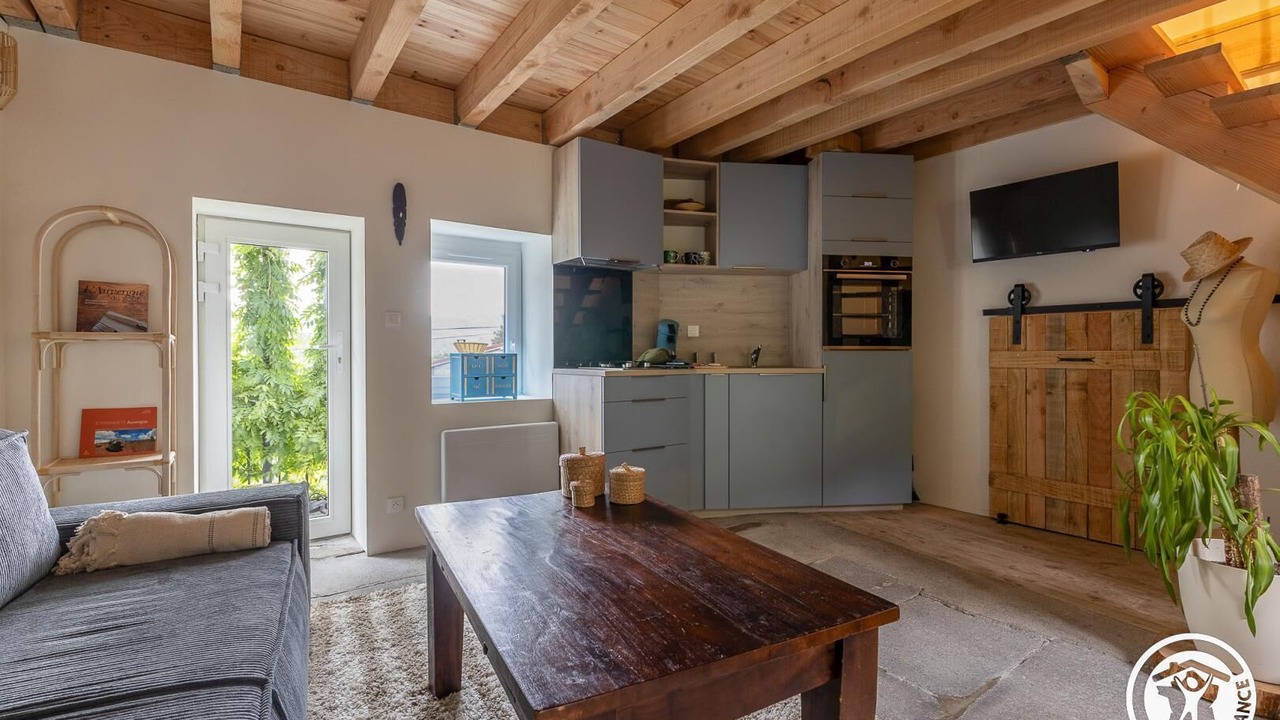 Photo of Livingroom in Saint-Floret