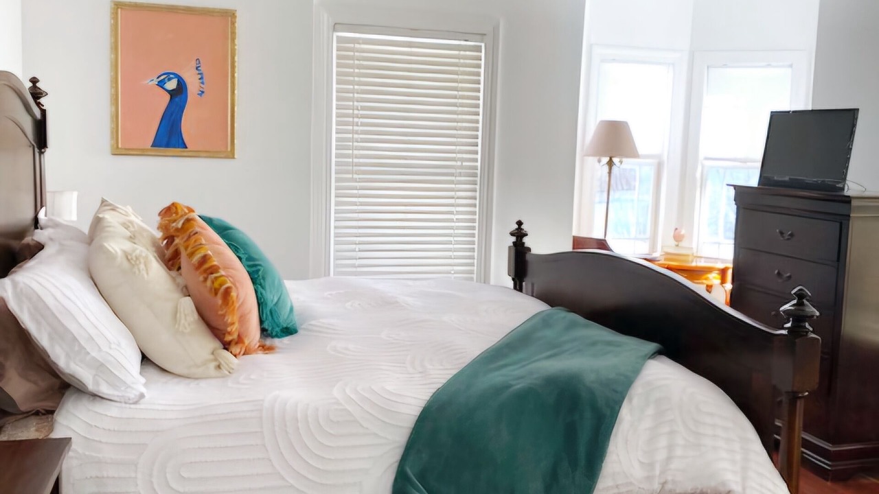 Photo of Bedroom in Rainbow Valley