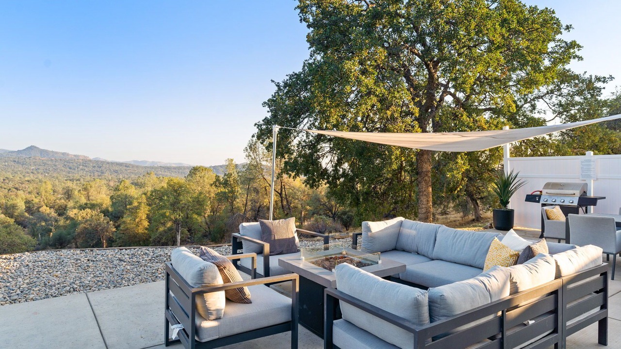 Photo of Patio Balcony in Mariposa