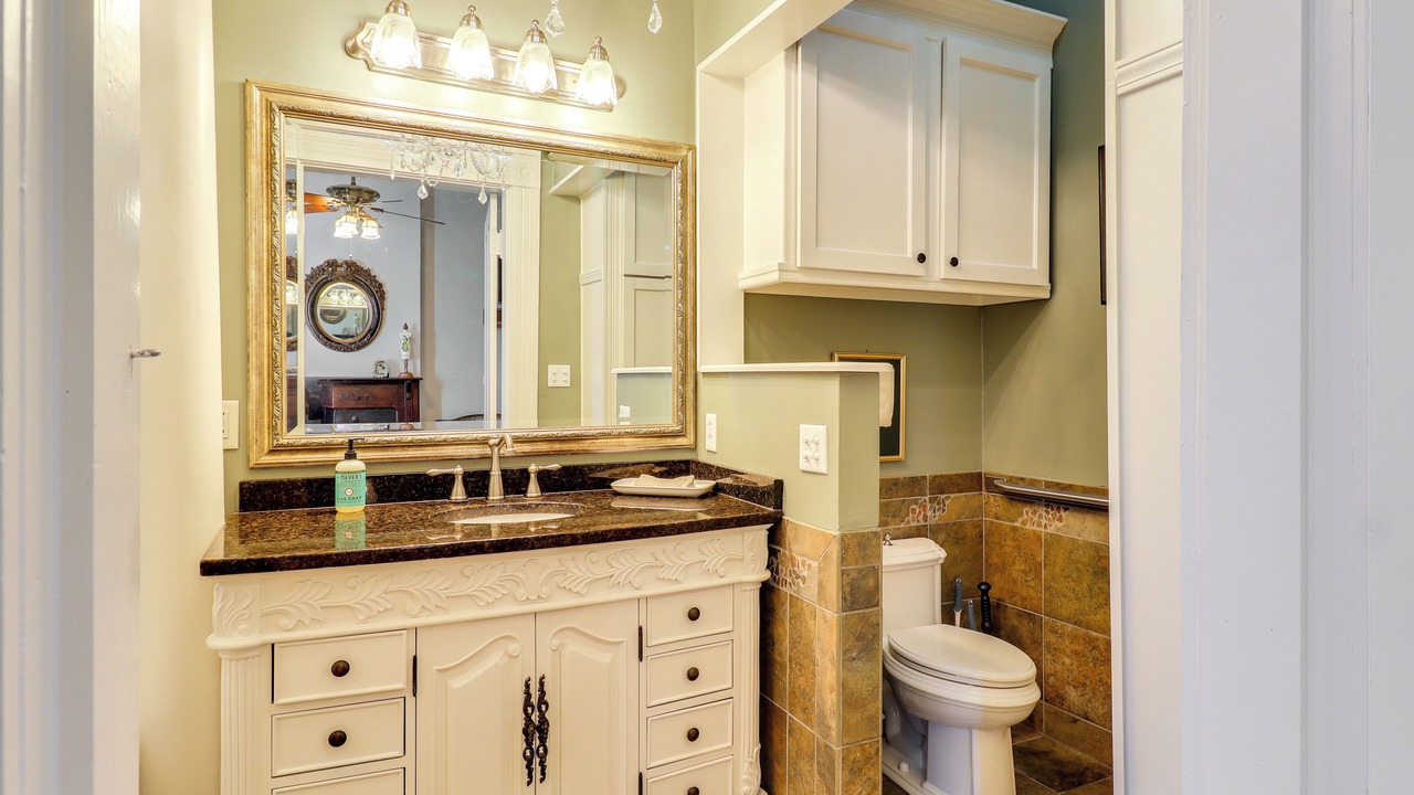 Photo of Bathroom in Natchez