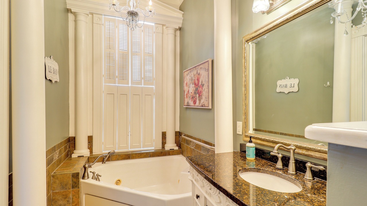 Photo of Bathroom in Natchez
