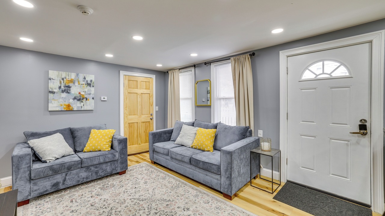 Photo of Livingroom in Waterbury