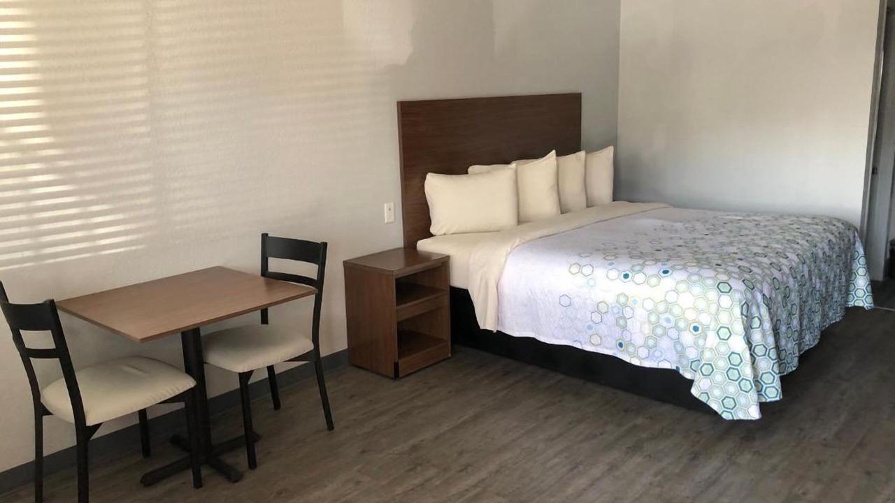 Photo of Bedroom in Arena District