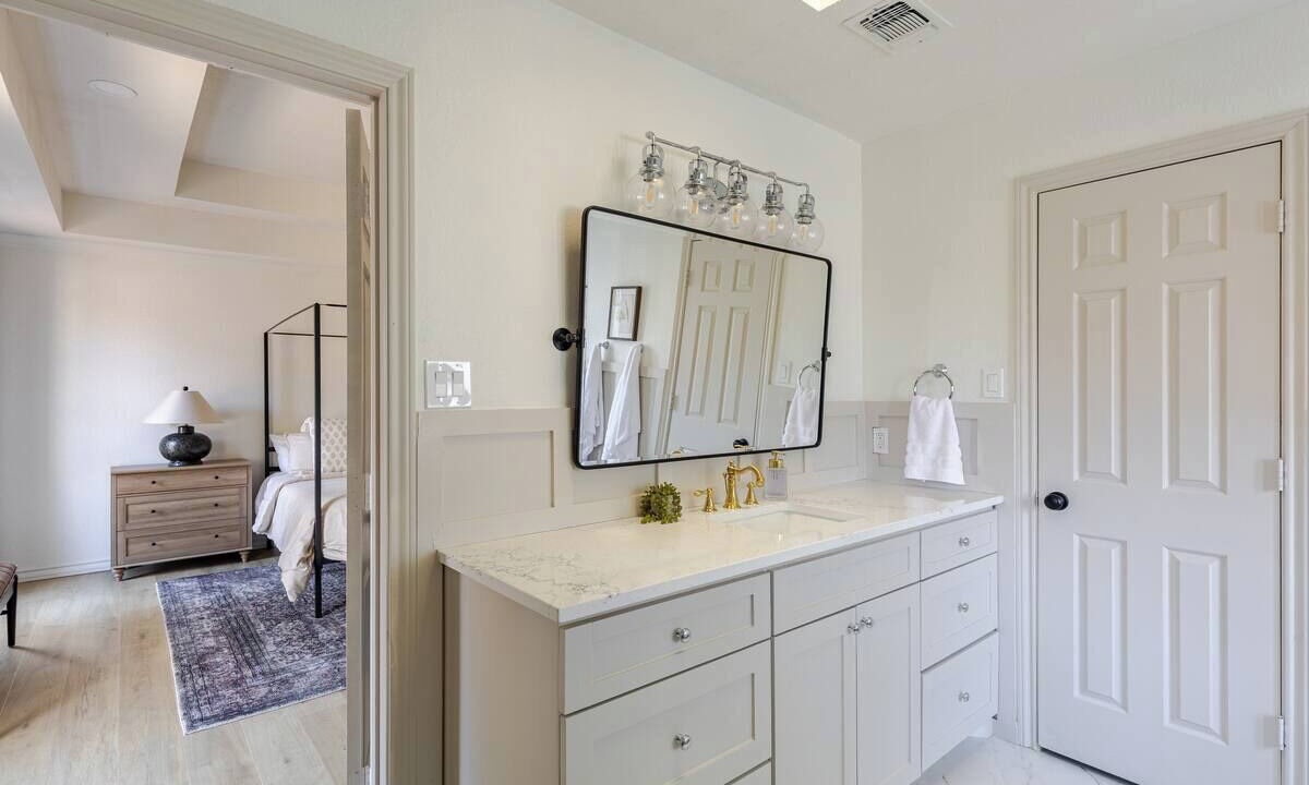 Photo of Bathroom in Tarrant County