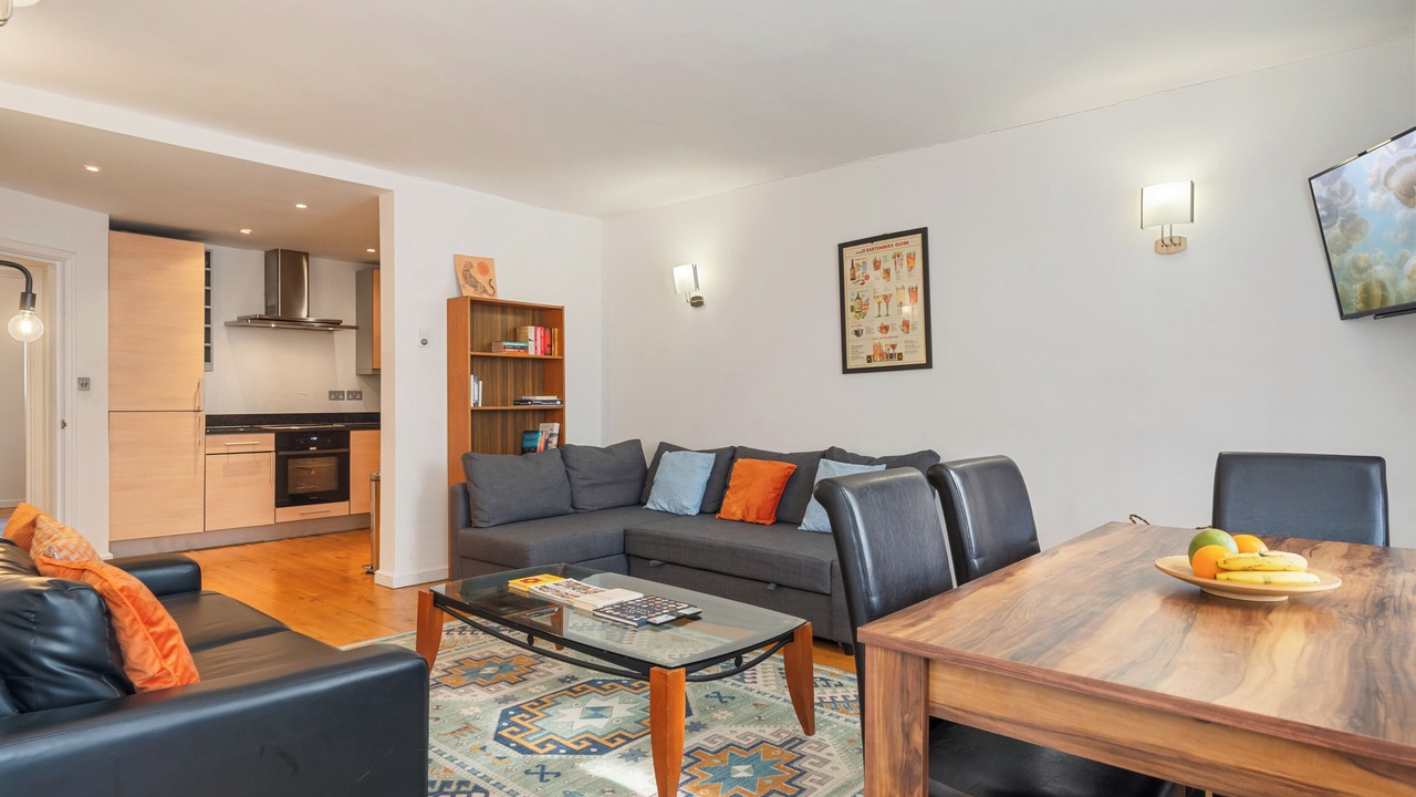 Photo of Livingroom in Cathedrals