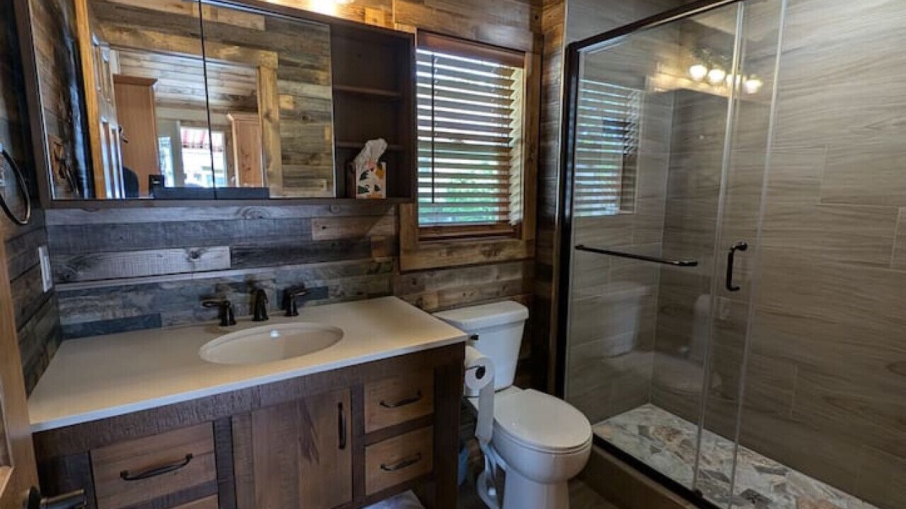 Photo of Bathroom in Twin Lakes