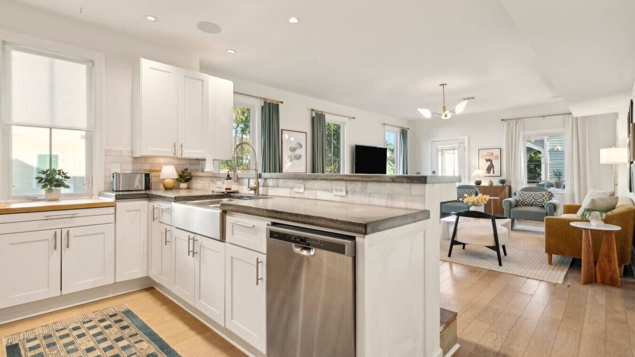 Photo of Kitchen in Mid-City