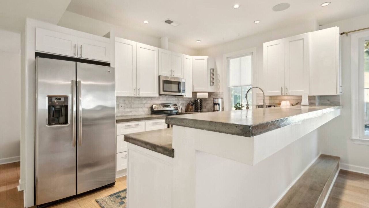 Photo of Kitchen in Mid-City