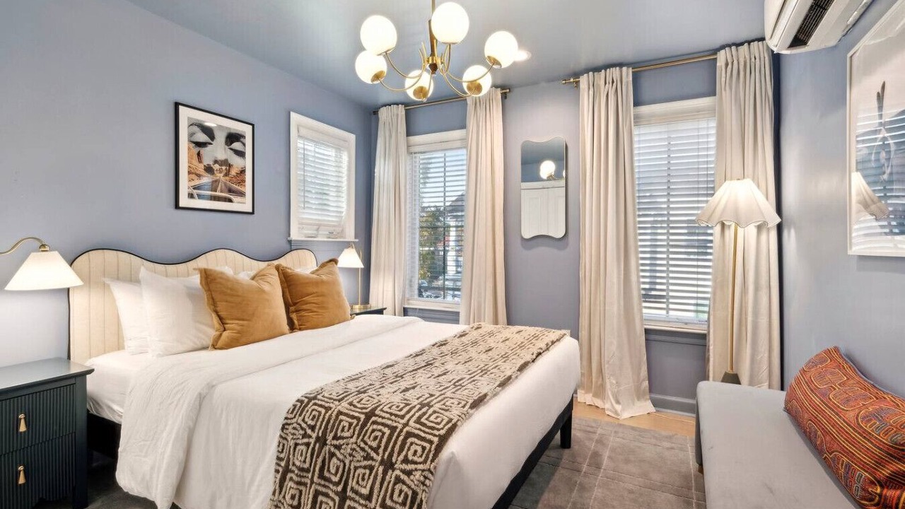 Photo of Bedroom in Mid-City