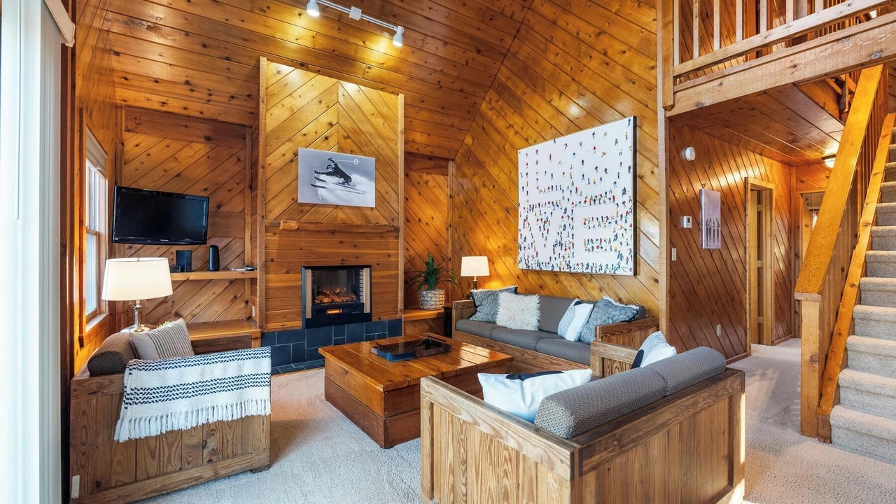 Photo of Livingroom in Harbor Springs
