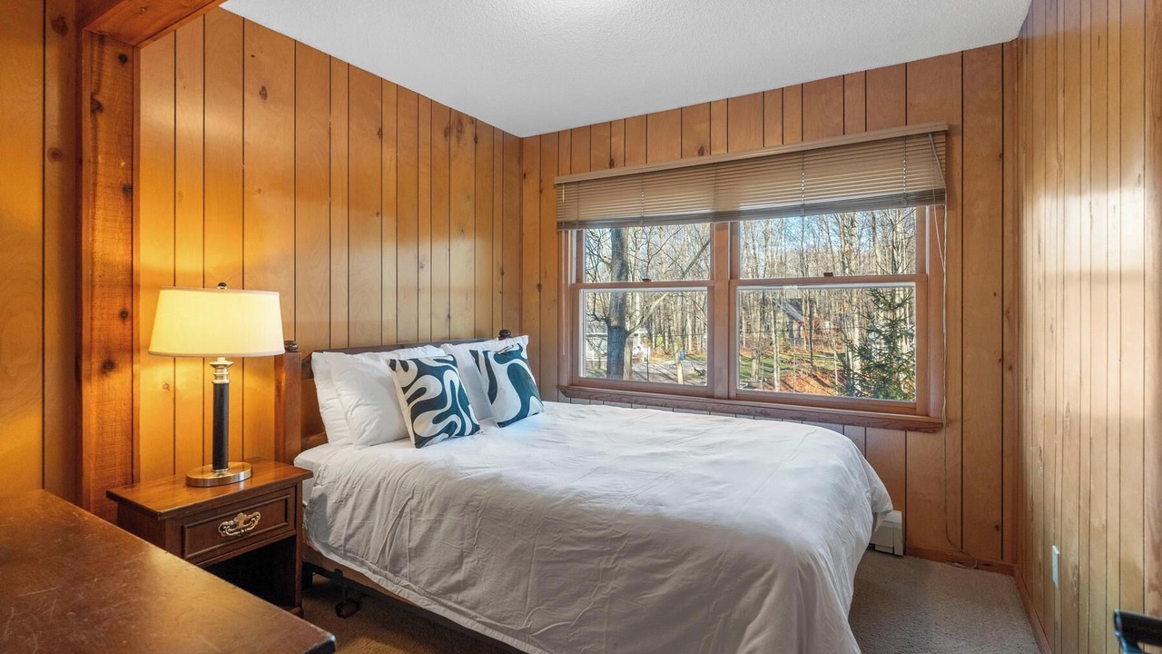Photo of Bedroom in Harbor Springs