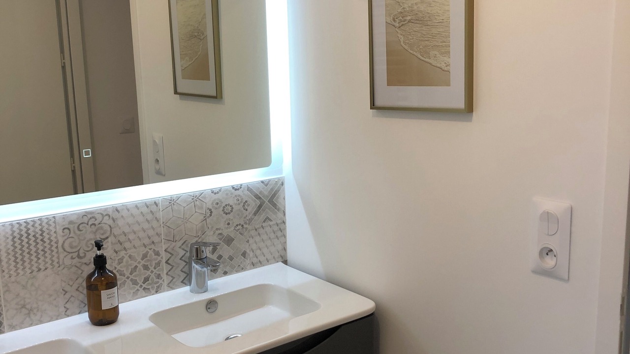 Photo of Bathroom in La Rogere