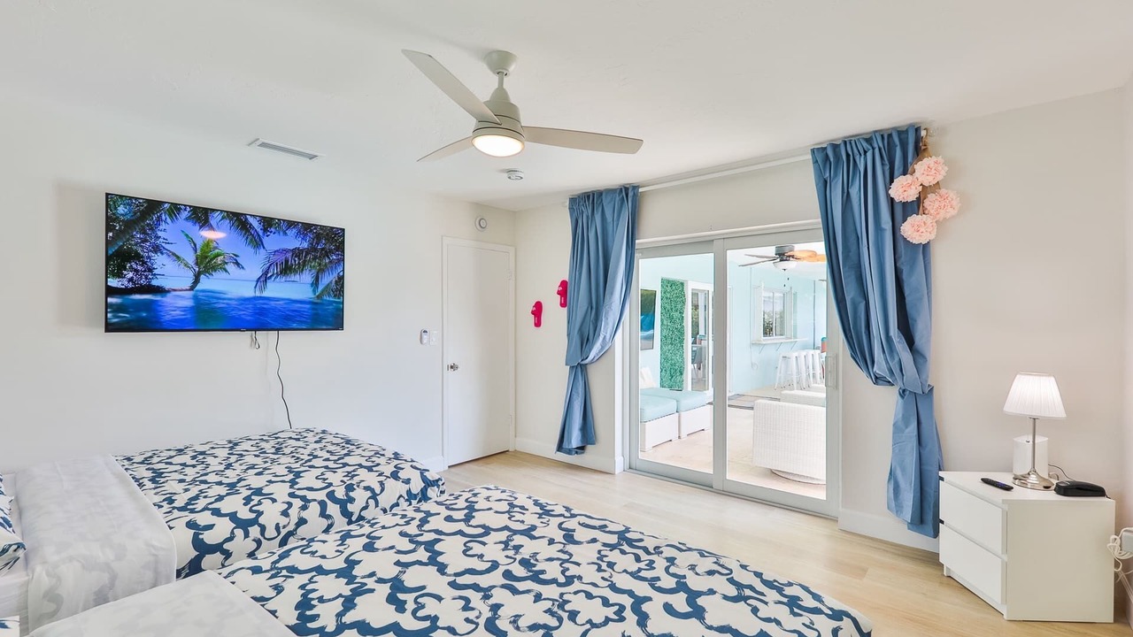 Photo of Bedroom in Hollywood Hills