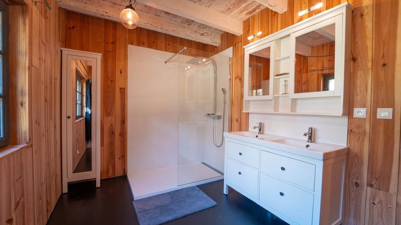 Photo of Bathroom in Castets
