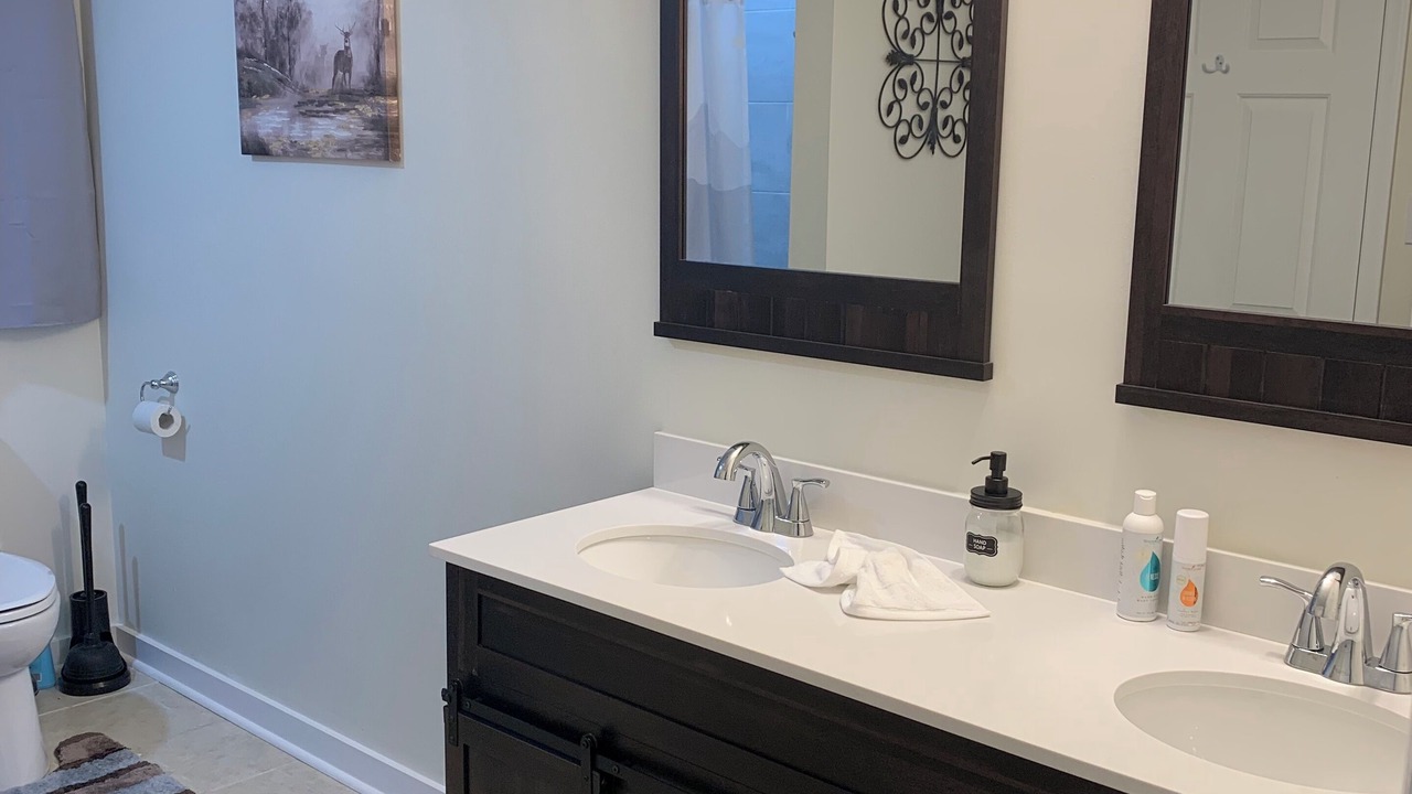 Photo of Bathroom in Piper Gap