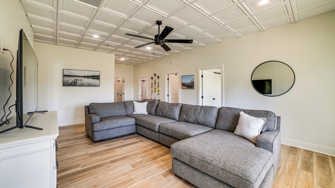 Photo of Livingroom in Grand Rivers