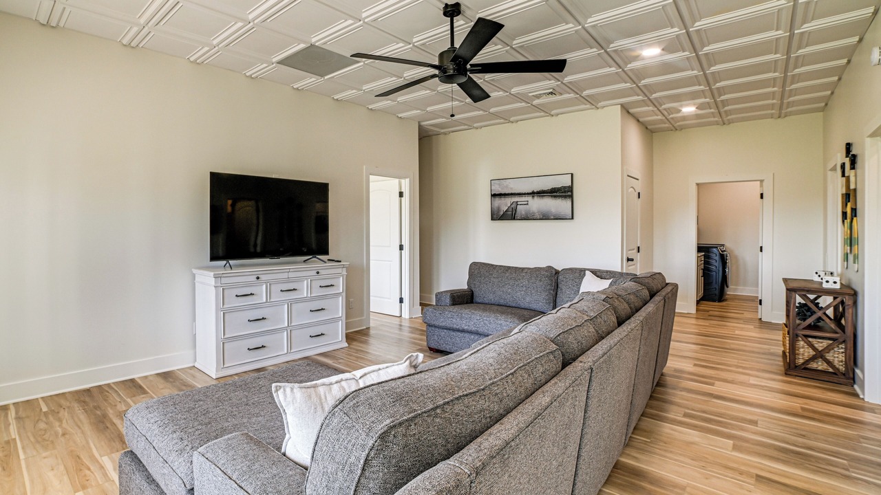 Photo of Livingroom in Grand Rivers